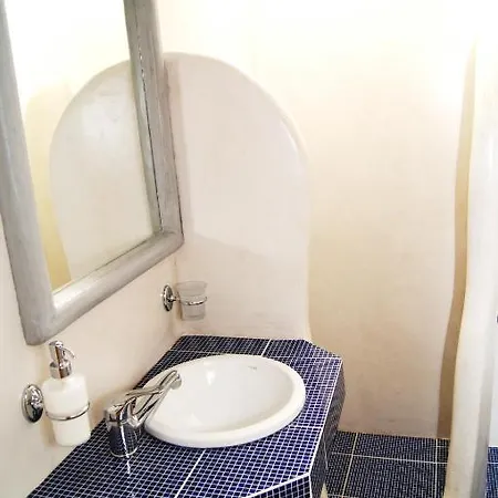 ヴェレタス ルームズ * アダマス