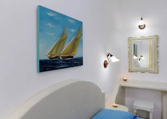 Veletas Daire Adamantas (Milos)