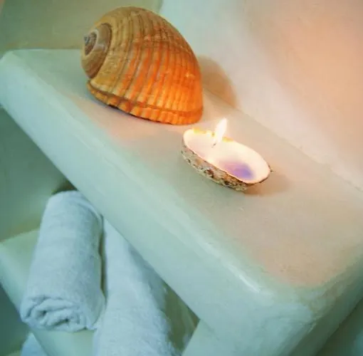 Veletas * Adamantas (Milos)