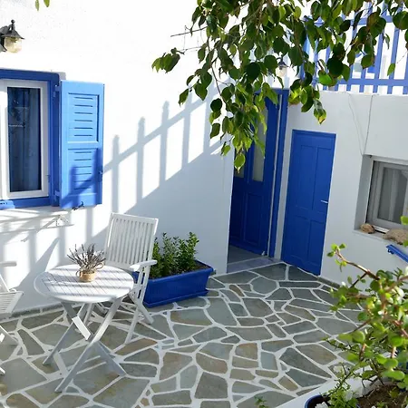 Veletas Adamantas (Milos)