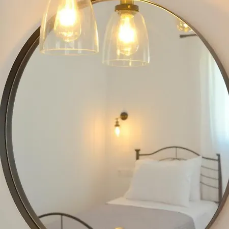 Veletas * Adamantas (Milos)