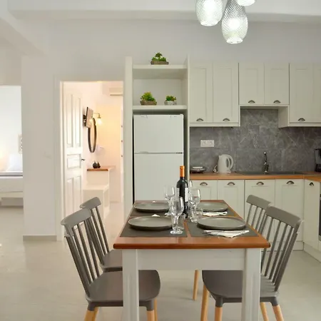 Veletas Adamantas (Milos)