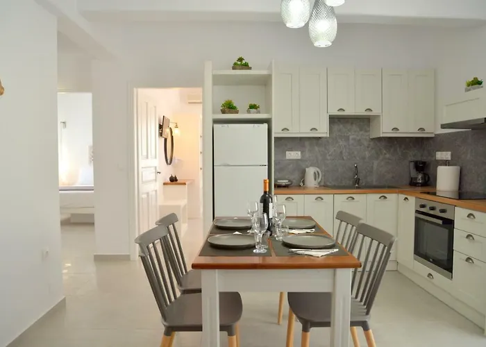 Veletas Adamantas (Milos)